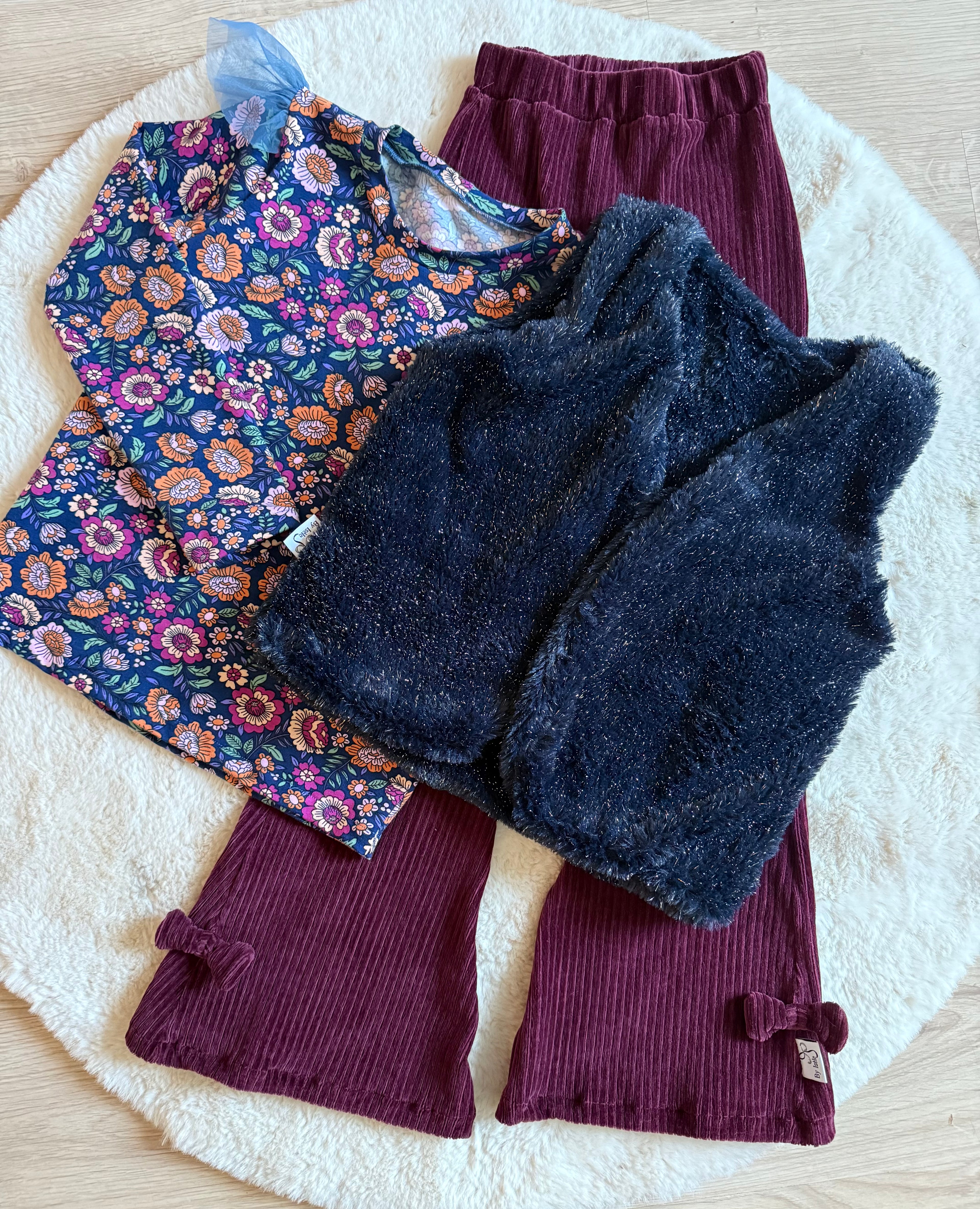 Donkerblauw Glitter Gilet voor Meisjes – Zacht en Fluffy | By Isèle