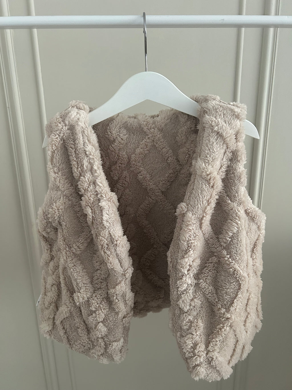 By Isèle Gilet Beige - By Isèle