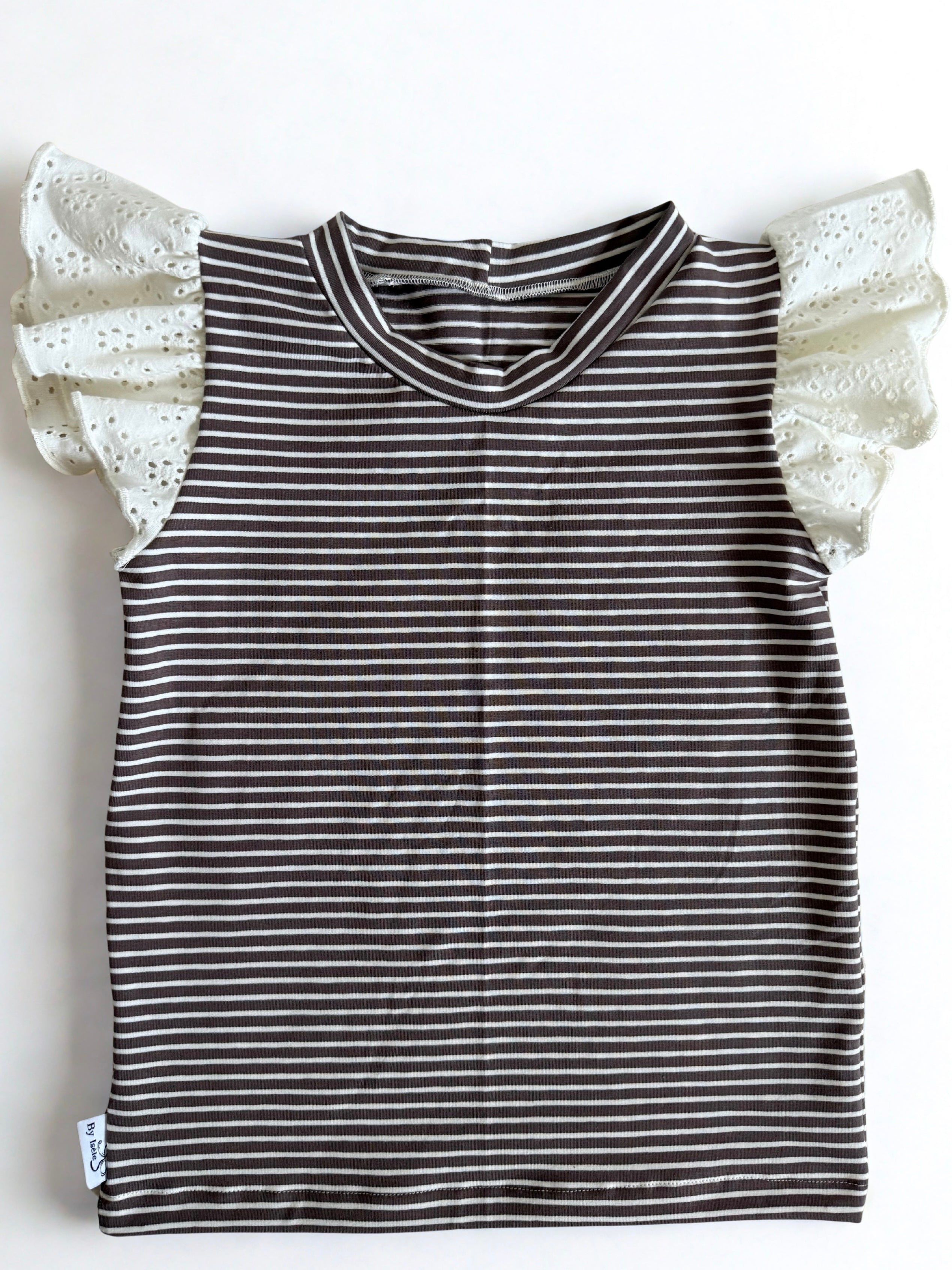 Streep shirt met ruffles bruin | By Isèle