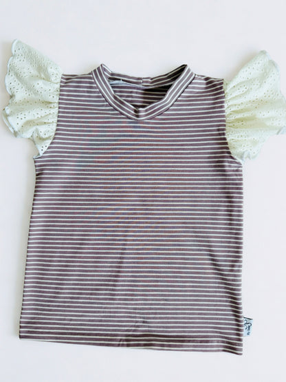 Streep shirt met ruffles roze | By Isèle