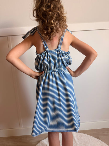 Streepjes jurk met strik blauw | By Isèle