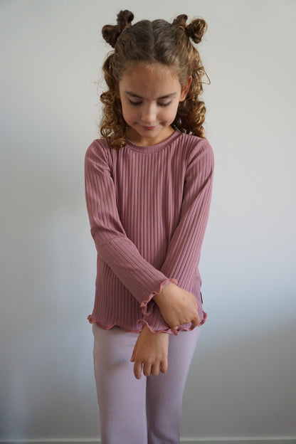Oudroze ribshirt meisjes met rolzoom