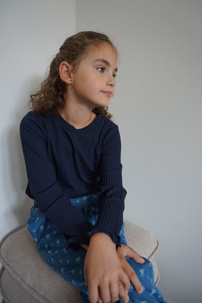 Donkerblauw ribshirt meisjes met rolzoom