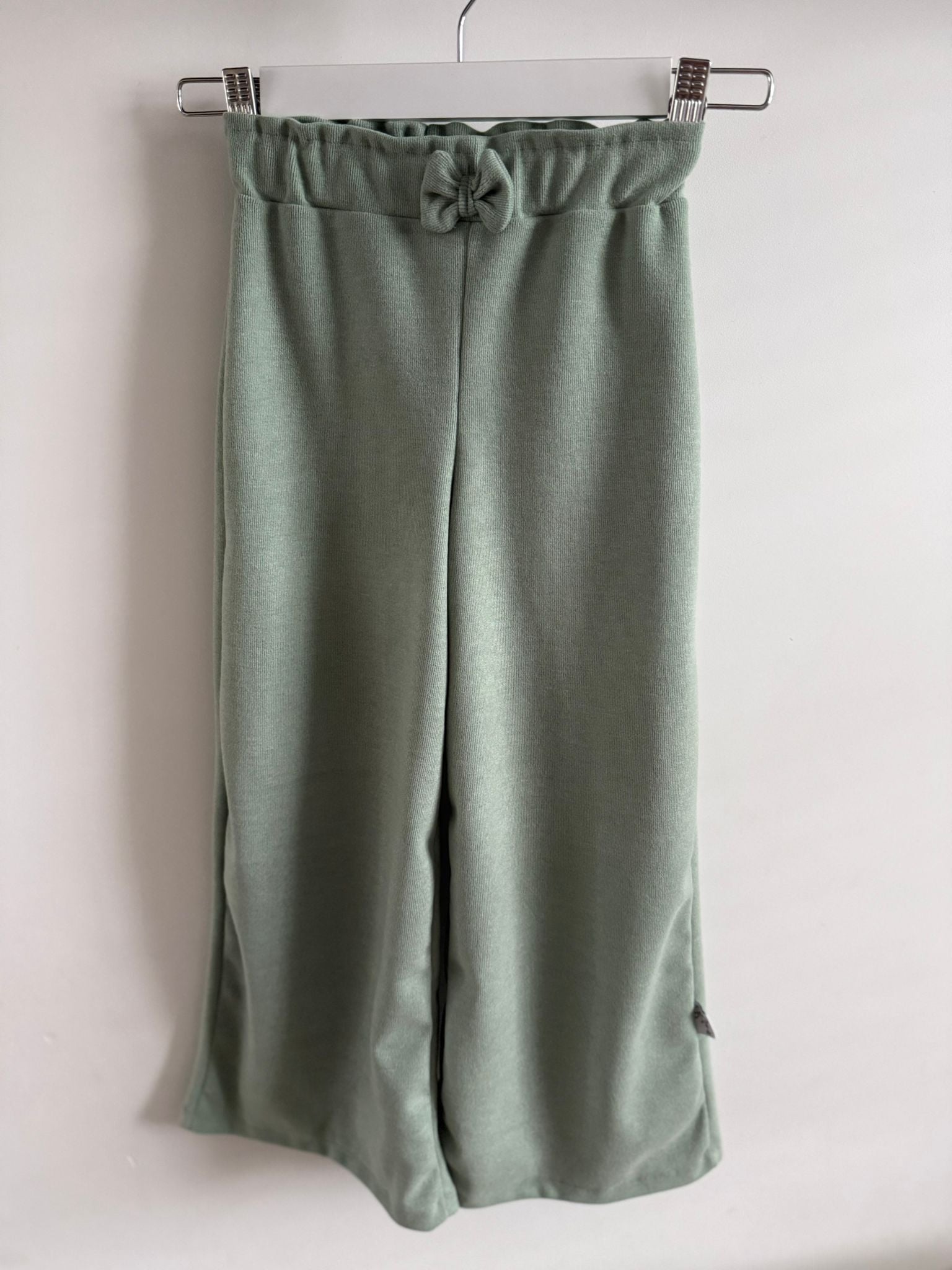 Livia Palazzo broek - zachtgroen in brushed rib (limited edition)